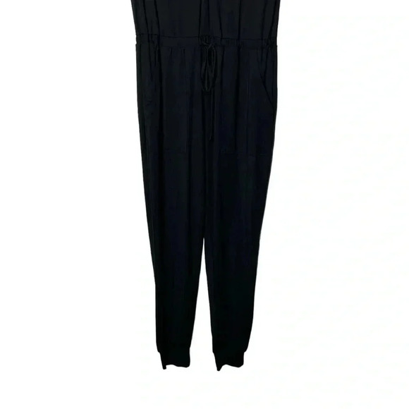 1695. HEARTLOOM SLEEVELESS JUMPSUIT BLACK IN COLOR SIZE XSMALL V NECKLINE - Picture 5 of 10